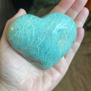 Amazonite heart palm with flash 😍